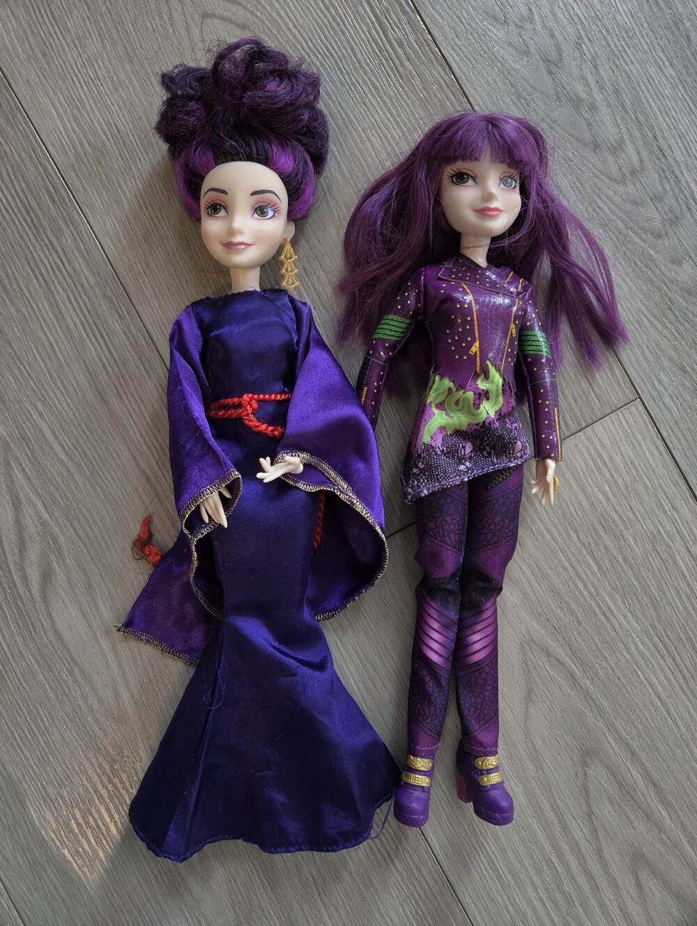 Disney Descendants Mal Doll Lot of 2 - Isle of the Lost & Coronation Gown